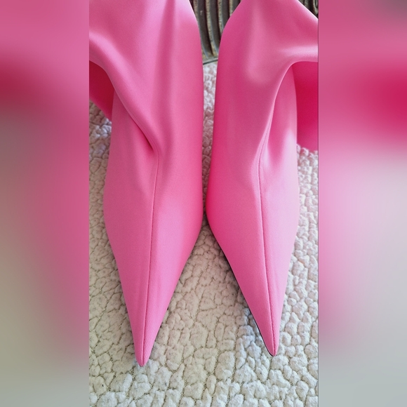 NWOB BALENCIAGA Pointed Toe Sock Knife Booties Neon Pink Eu 41 US 11 Org $1,490 - Picture 5 of 16